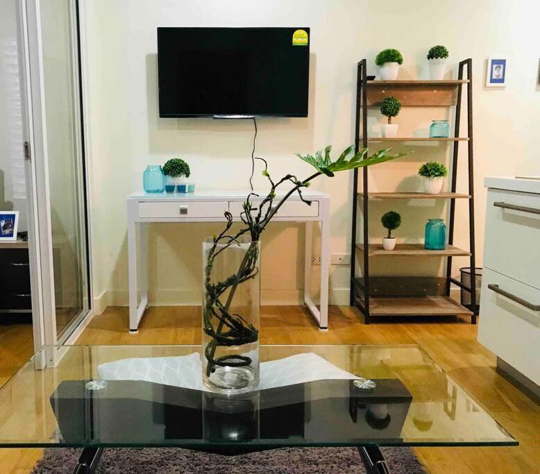 Acqua Private Residence Livingstone Tower Condo Unit With Free Wifi Manila Eksteriør bilde