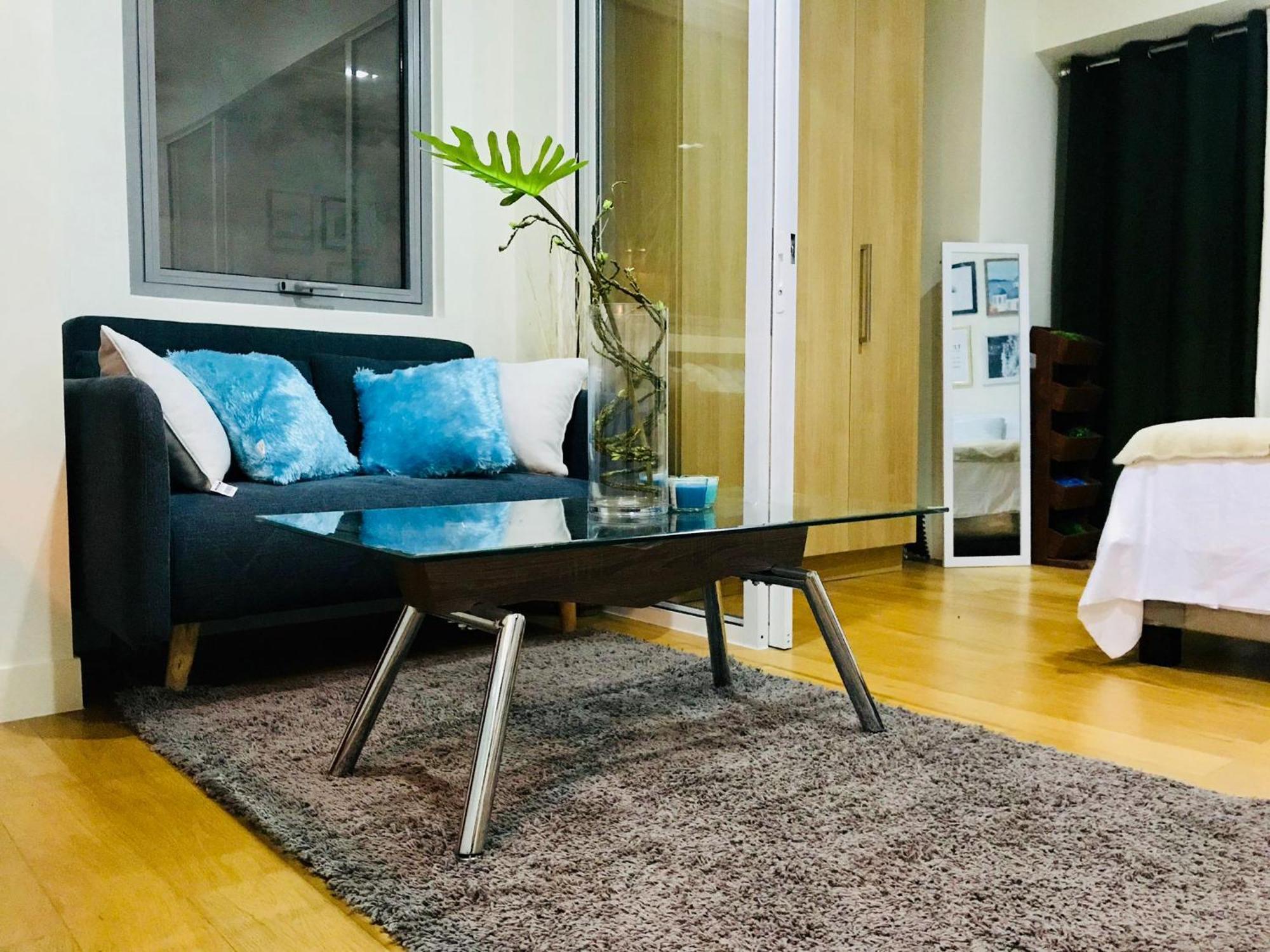 Acqua Private Residence Livingstone Tower Condo Unit With Free Wifi Manila Eksteriør bilde