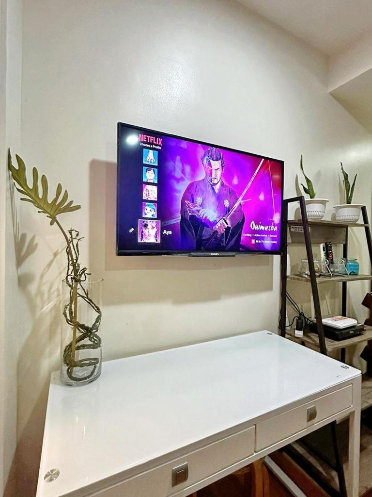 Acqua Private Residence Livingstone Tower Condo Unit With Free Wifi Manila Eksteriør bilde